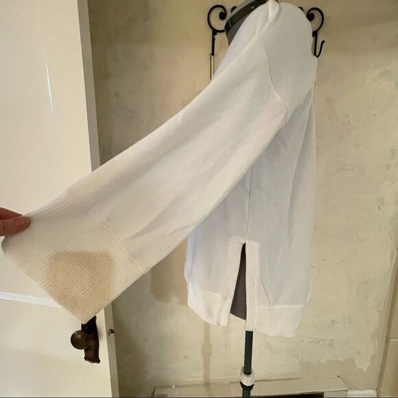 Anthropologie Saturday Sunday white top with ribbon and keyhole at nape size XS - Picture 3 of 8